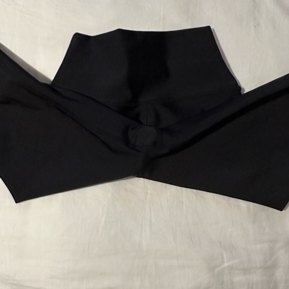 Alo black high waisted airlift leggings - Picture 4 of 6